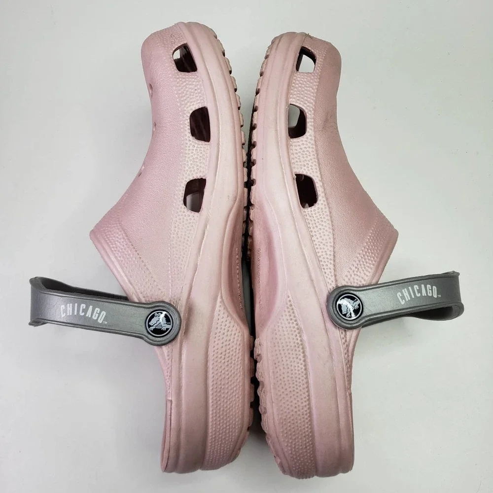 Crocs Chicago Cubs Classic‎ Clogs Pink Silver Men's 10-11 Women's 12-14 Unisex